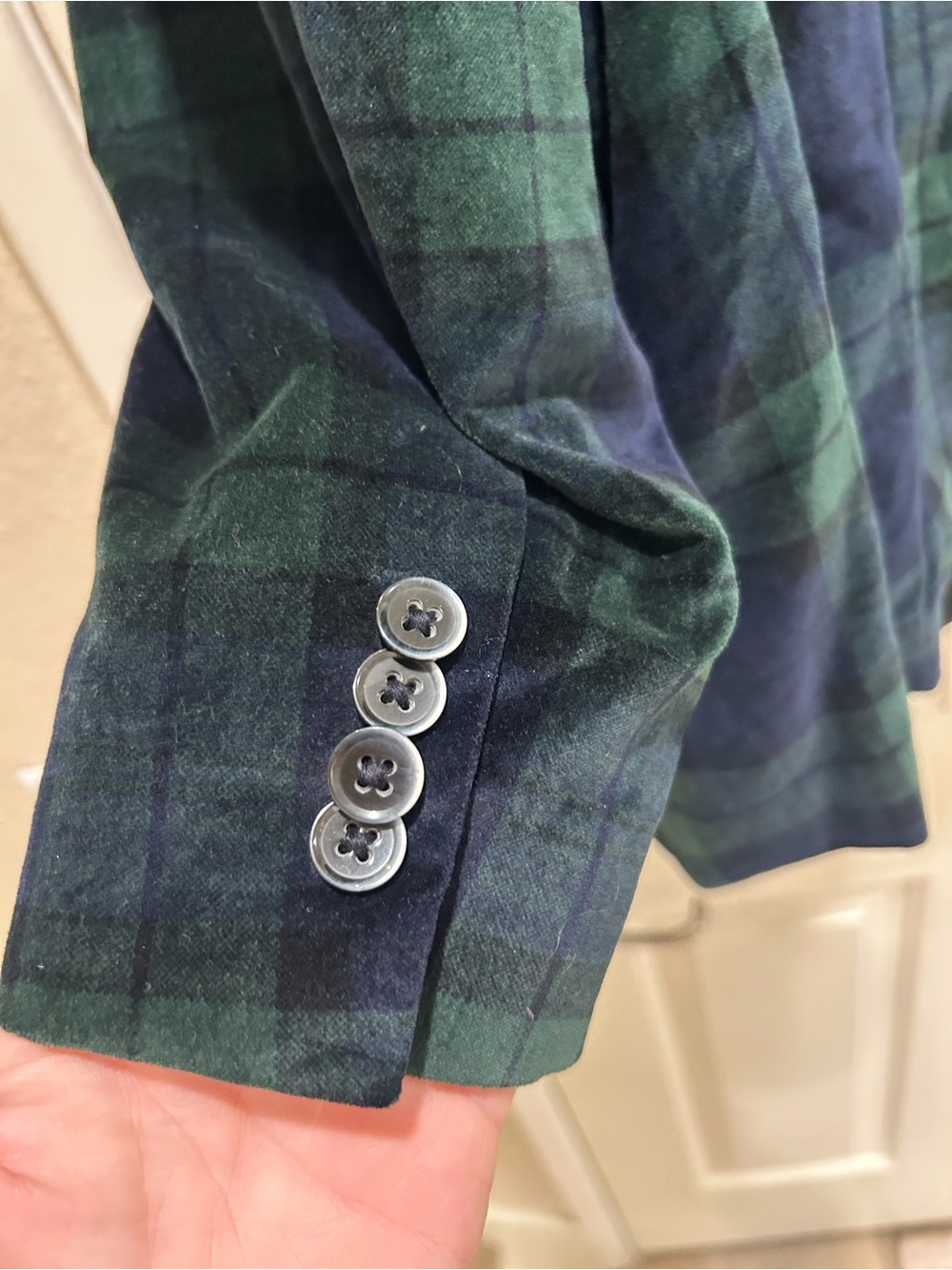 Men's Tartan Green & Blue Plaid Tuxedo Blazer - Picture 6 of 7